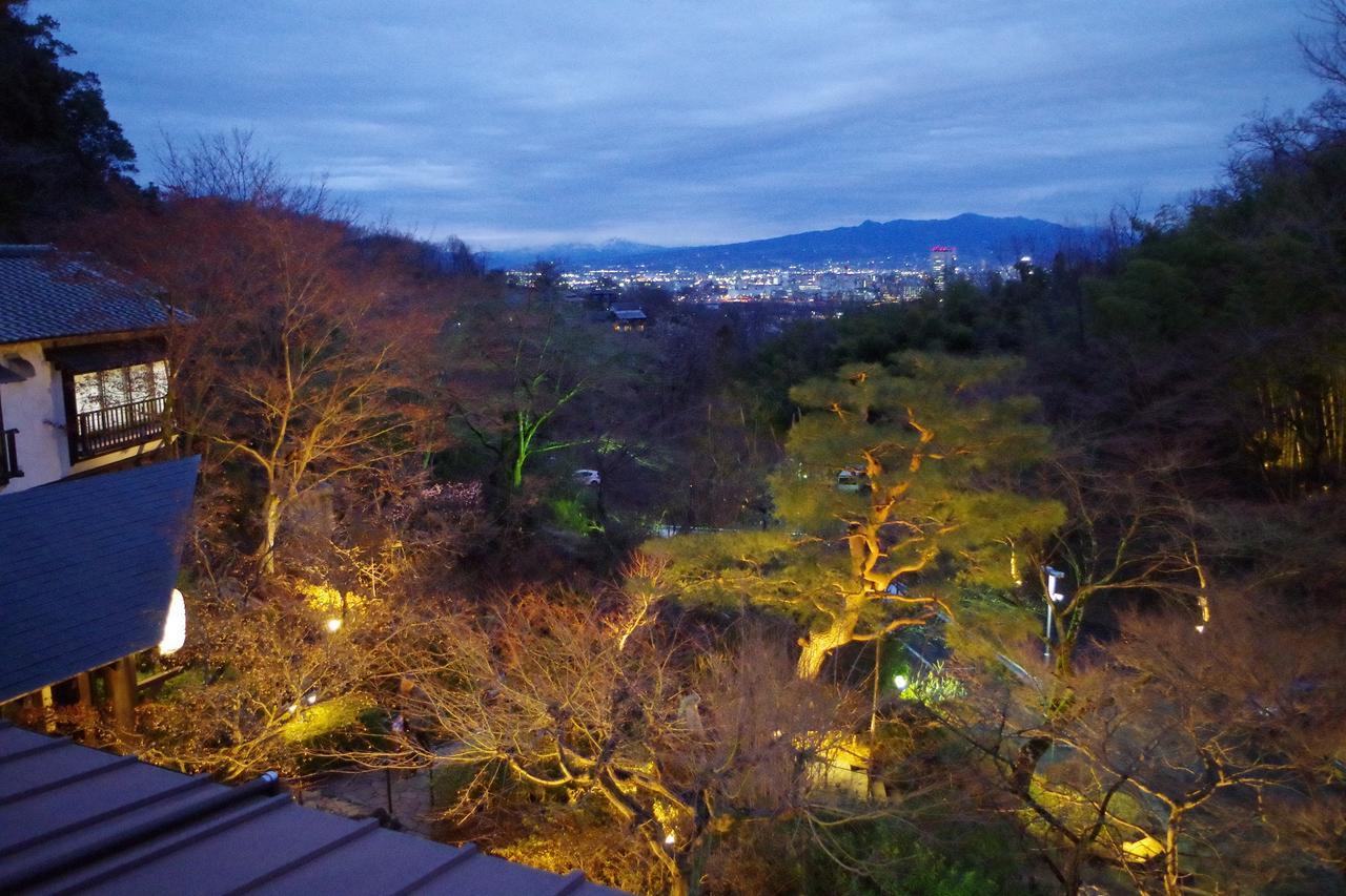 ホテルTakasaki Kannonyama Onsen Kinzanso エクステリア 写真